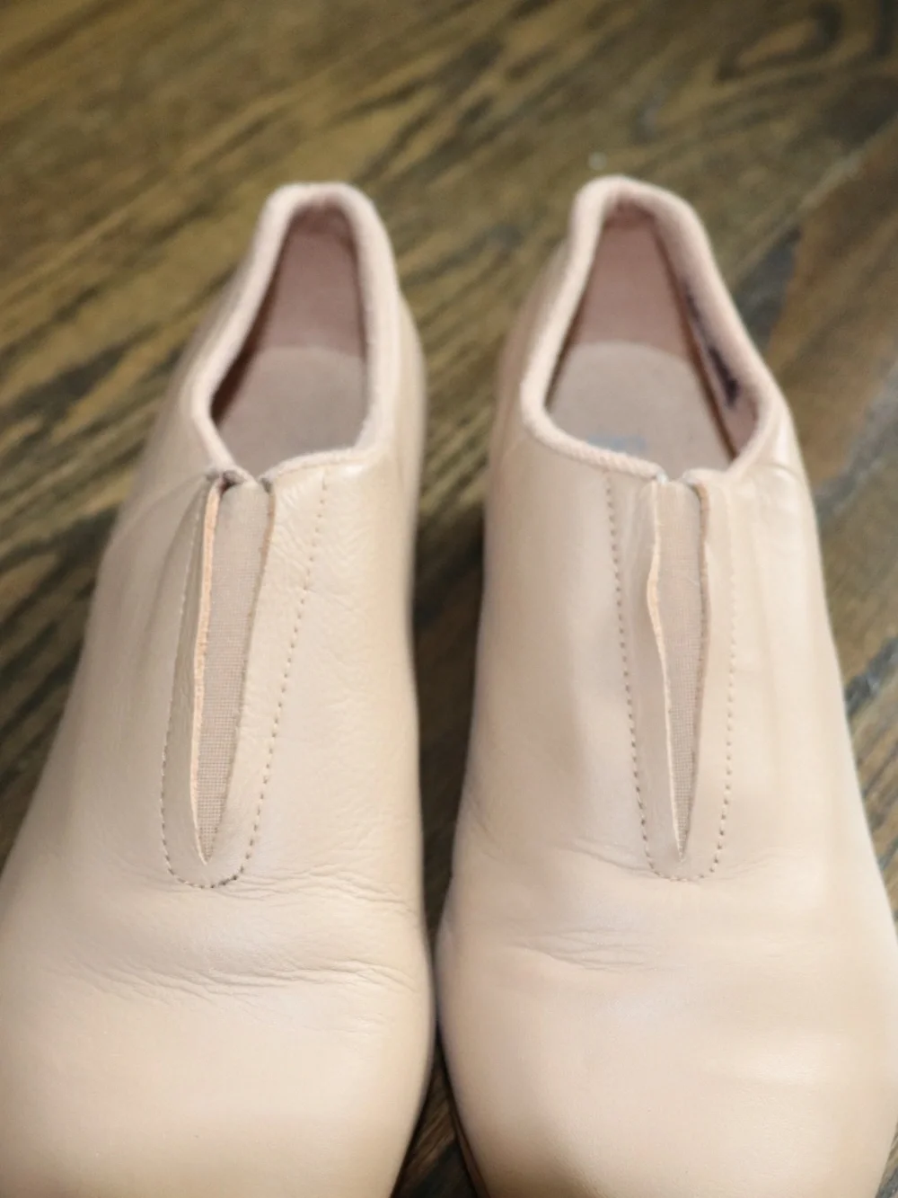 Woman's Bloch Tap- Flex Leather Slip On Tap Dance Shoes Beige | Tan Size 5.5 - Picture 11 of 14